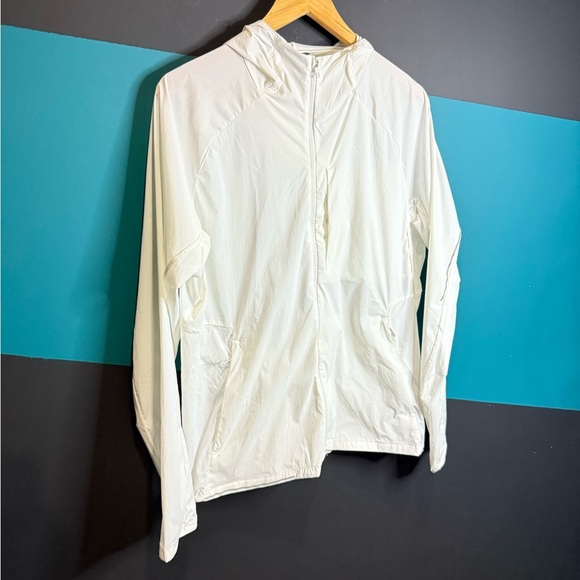Lululemon Athletica White Technical Windbreaker - Picture 2 of 10